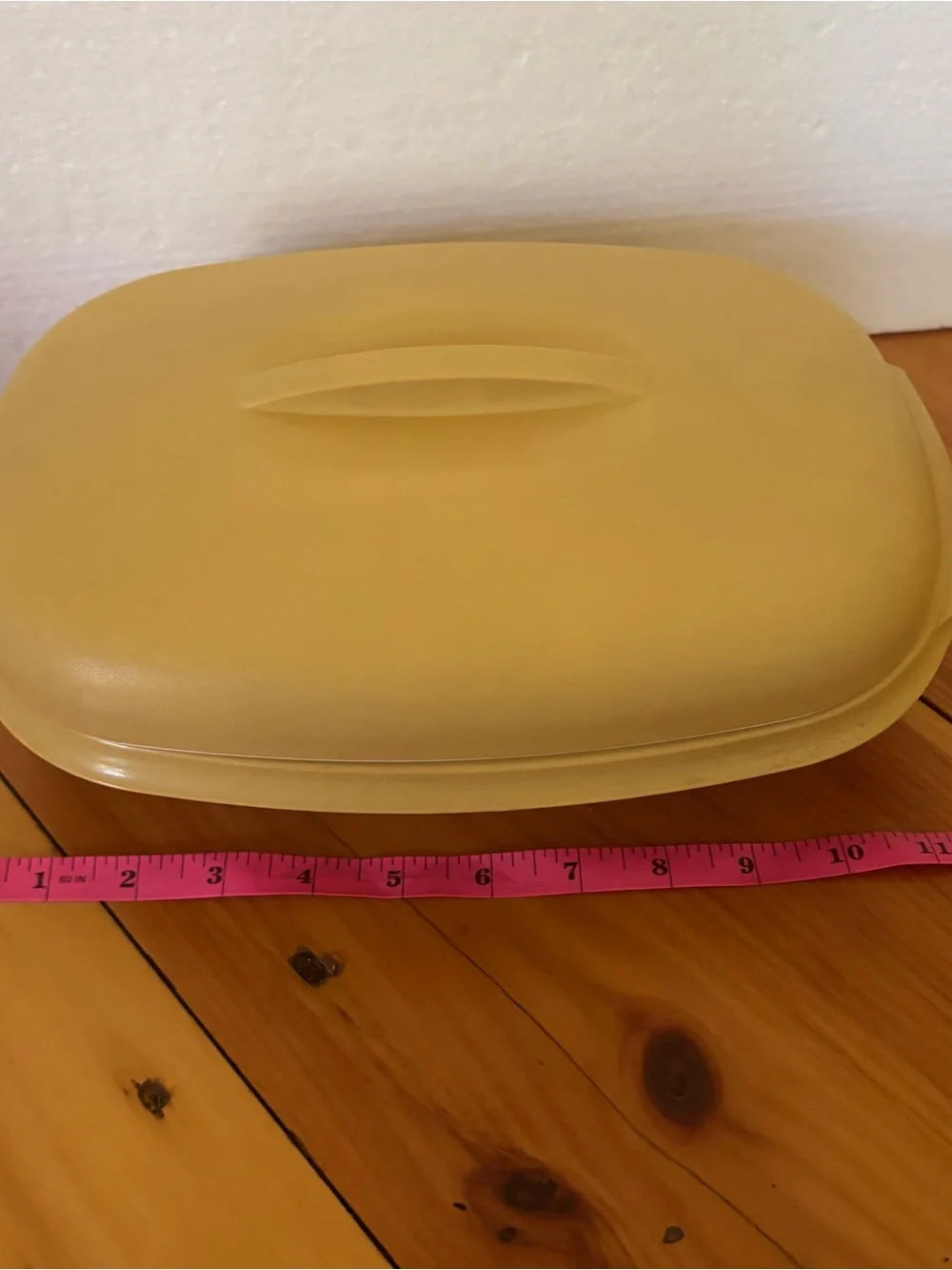 Vintage Tupperware Harvest Gold Produce Keeper Crisper